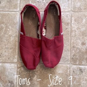 Red Toms